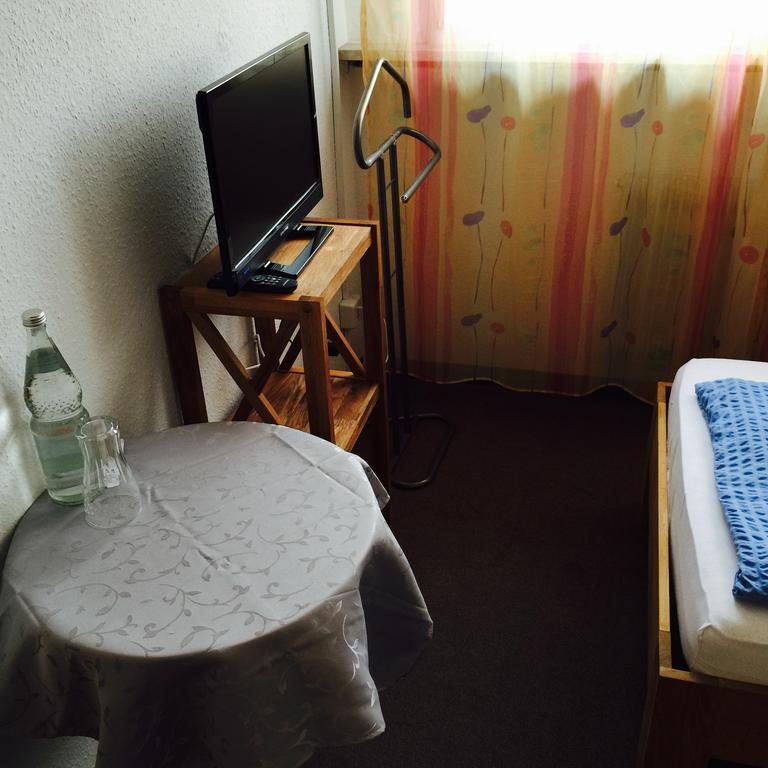 Hotel-Zahringerstube Neuenburg am Rhein Phòng bức ảnh