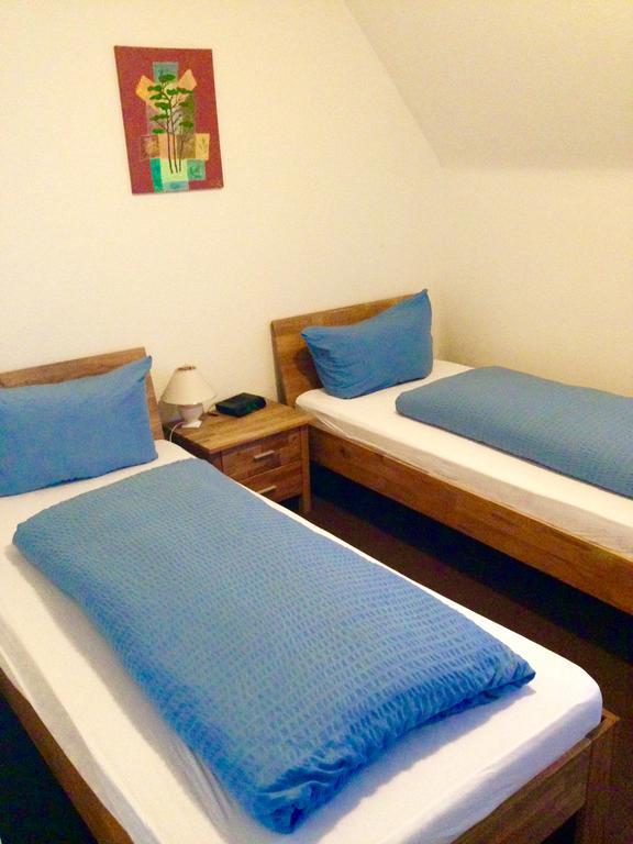 Hotel-Zahringerstube Neuenburg am Rhein Phòng bức ảnh